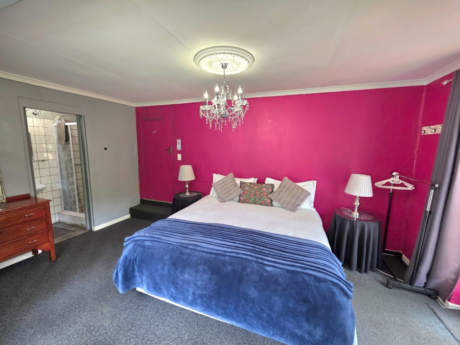 7 Bedroom Property for Sale in Clarens Free State